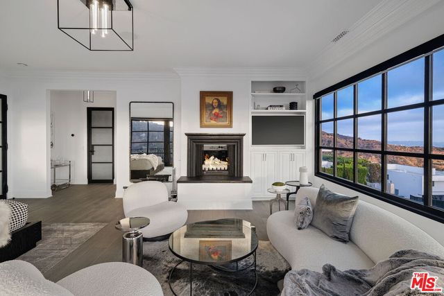 $38,000 | 2135 Hercules Drive, Los Angeles, CA 90046