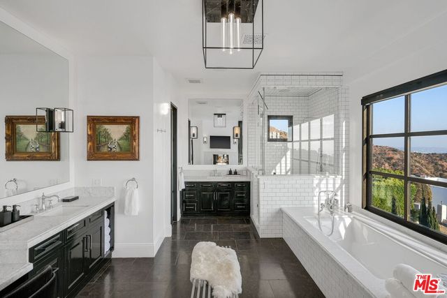 $38,000 | 2135 Hercules Drive, Los Angeles, CA 90046