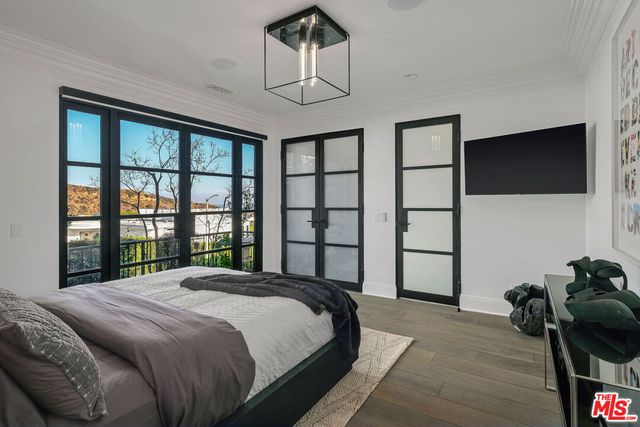 $38,000 | 2135 Hercules Drive, Los Angeles, CA 90046