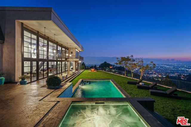 $38,000 | 2135 Hercules Drive, Los Angeles, CA 90046