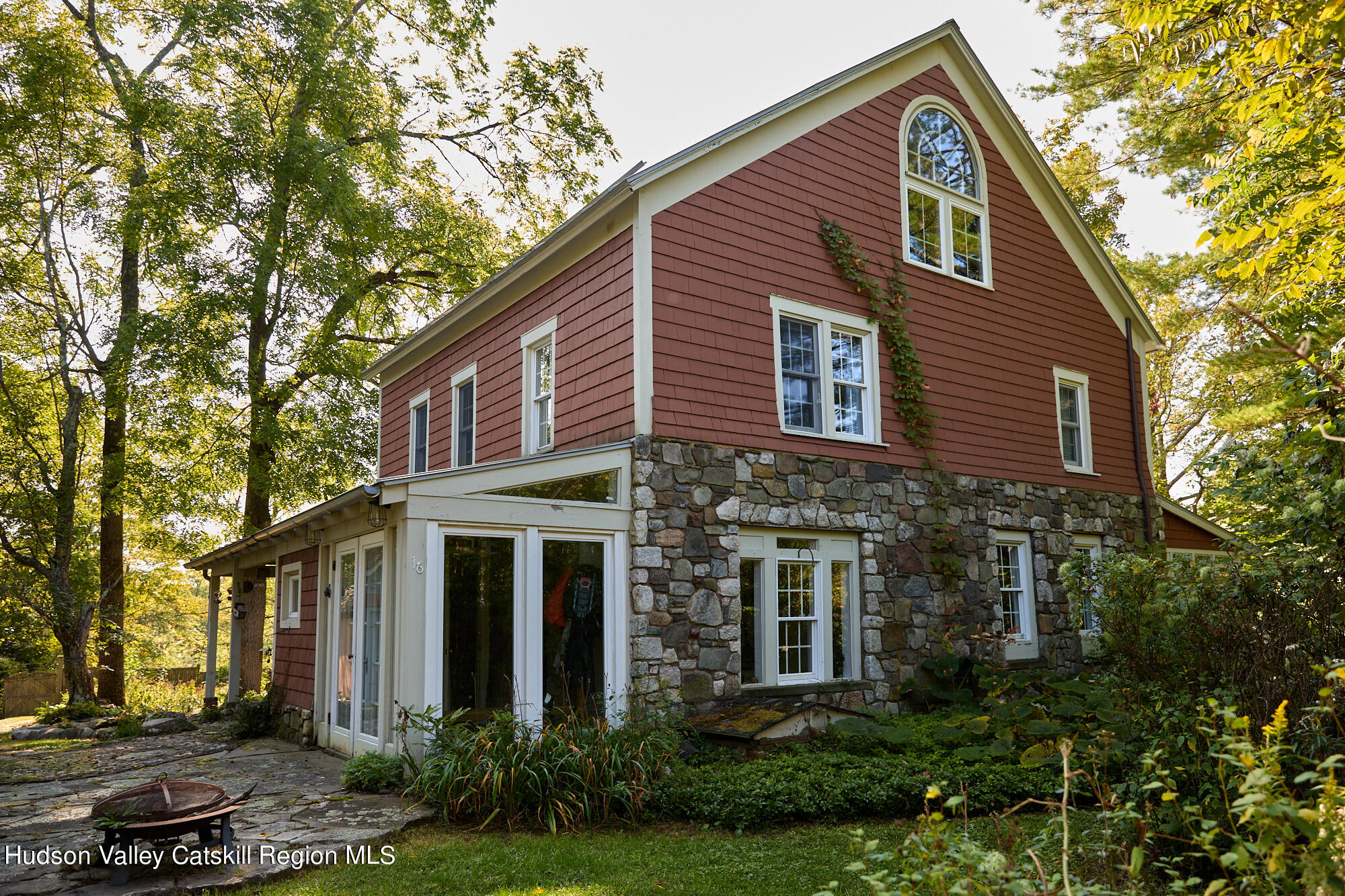 16 Hasbrouck Road New Paltz, NY 12561 - Photo 5 of 36 Horgan_Vondra_Hasbrouck_006