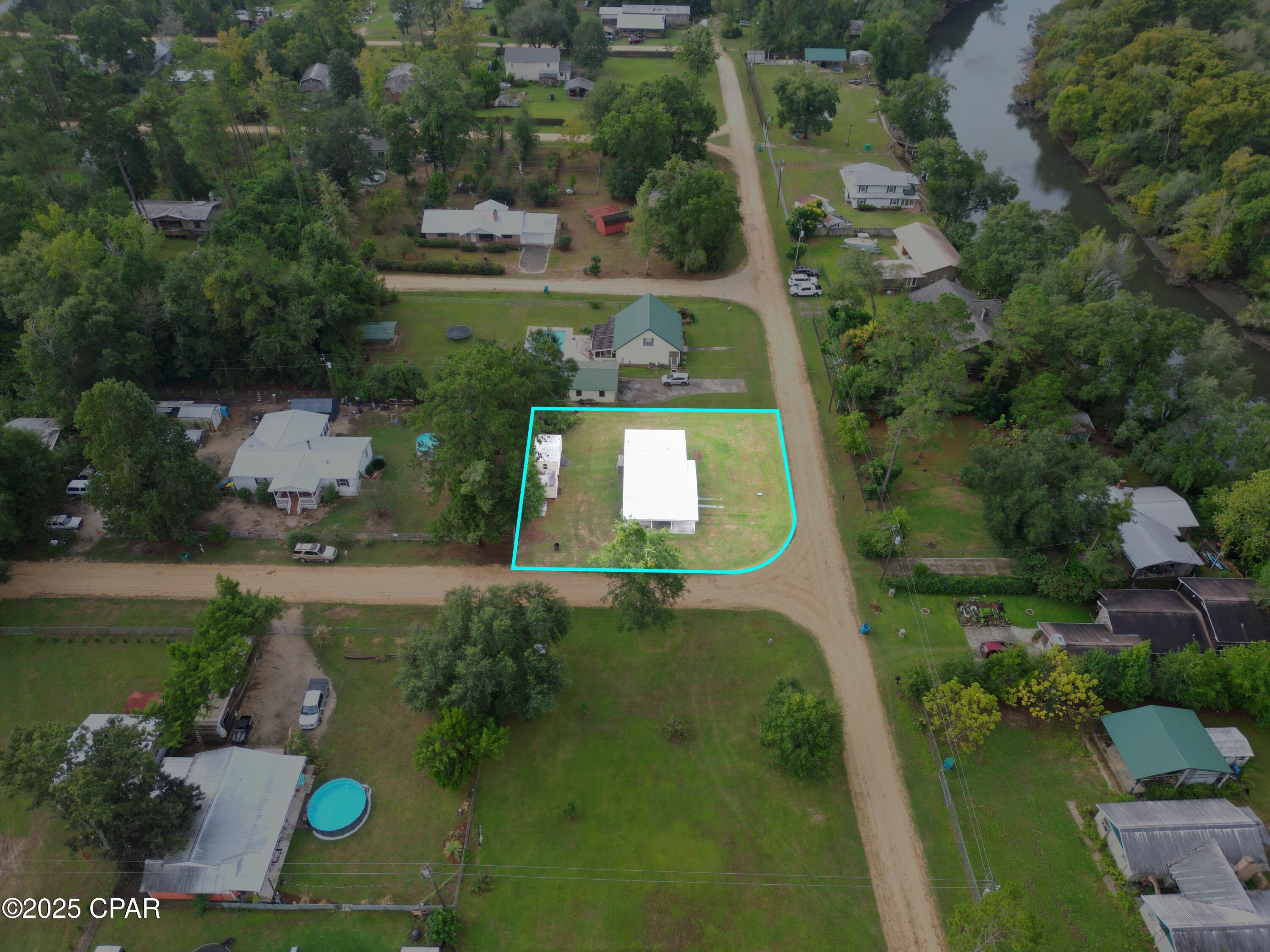 5227 Southeast Shellcracker Avenue Blountstown, FL 32424 - Photo 5 of 43