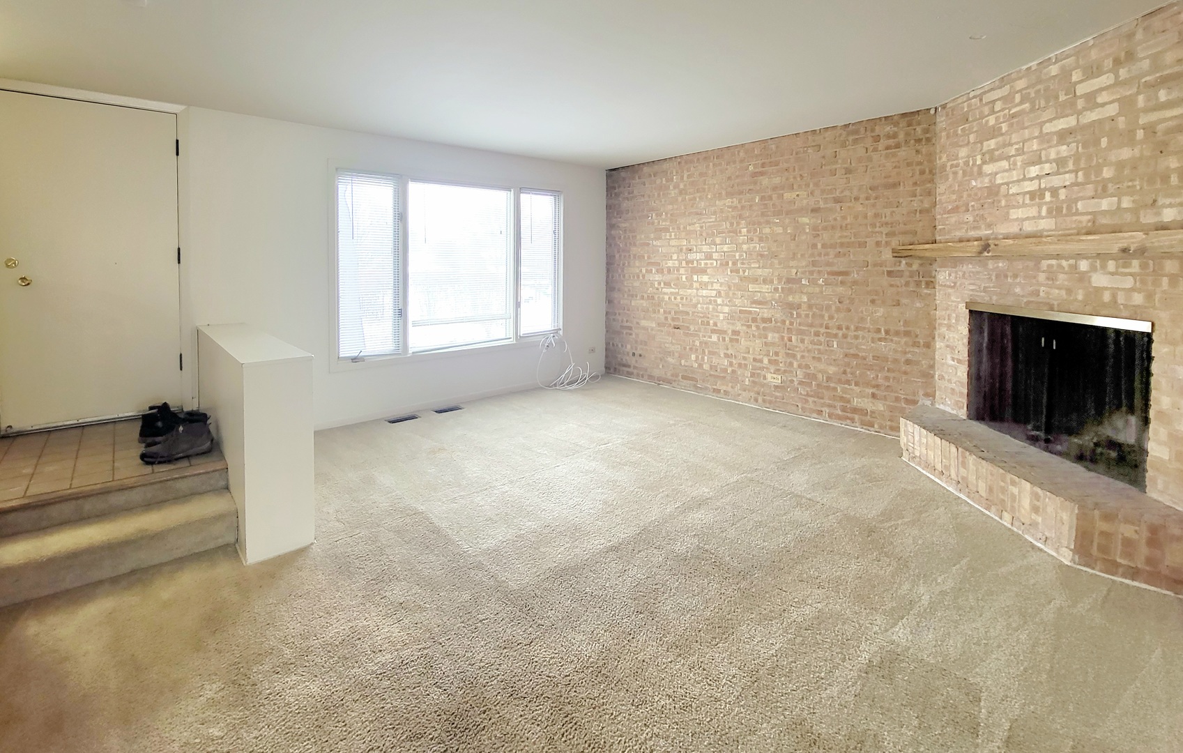 724 Concord Lane Barrington, IL 60010 - Photo 7 of 21