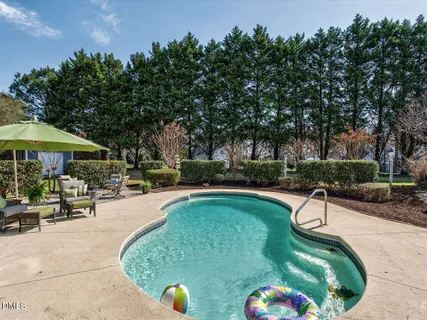 $725,000 | 7101 Evelyn Circle, Zebulon, NC 27597