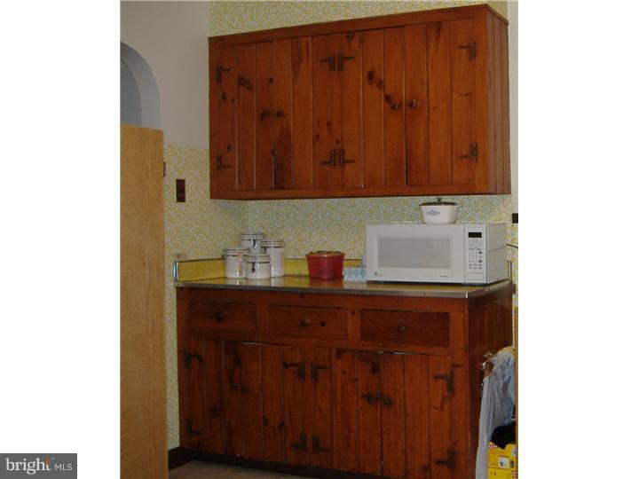 1395 Kepler Road Pottstown, PA 19464 - Photo 8 of 19 Kitchen