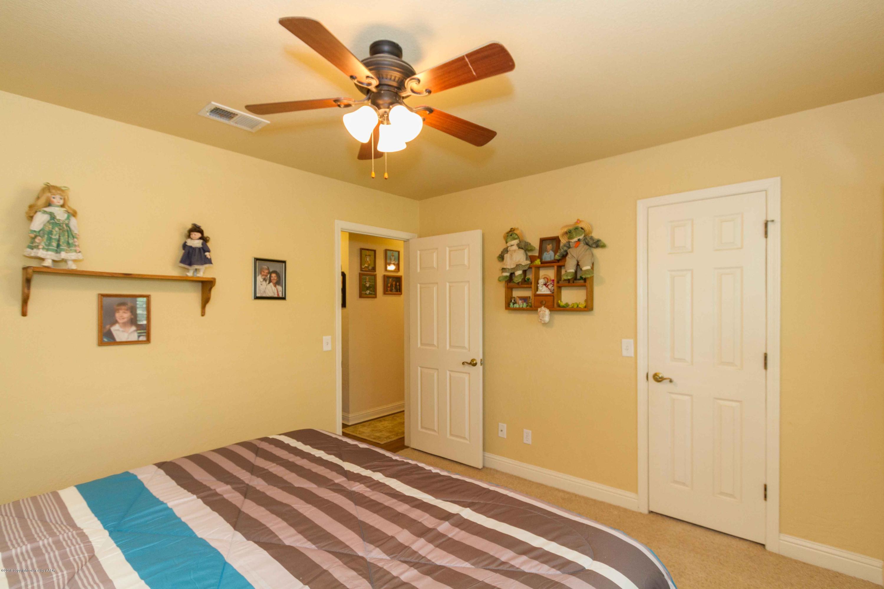 7253 Bayswater Road Amarillo, TX 79109 - Photo 18 of 34 BEDROOM 2 VIEW 2