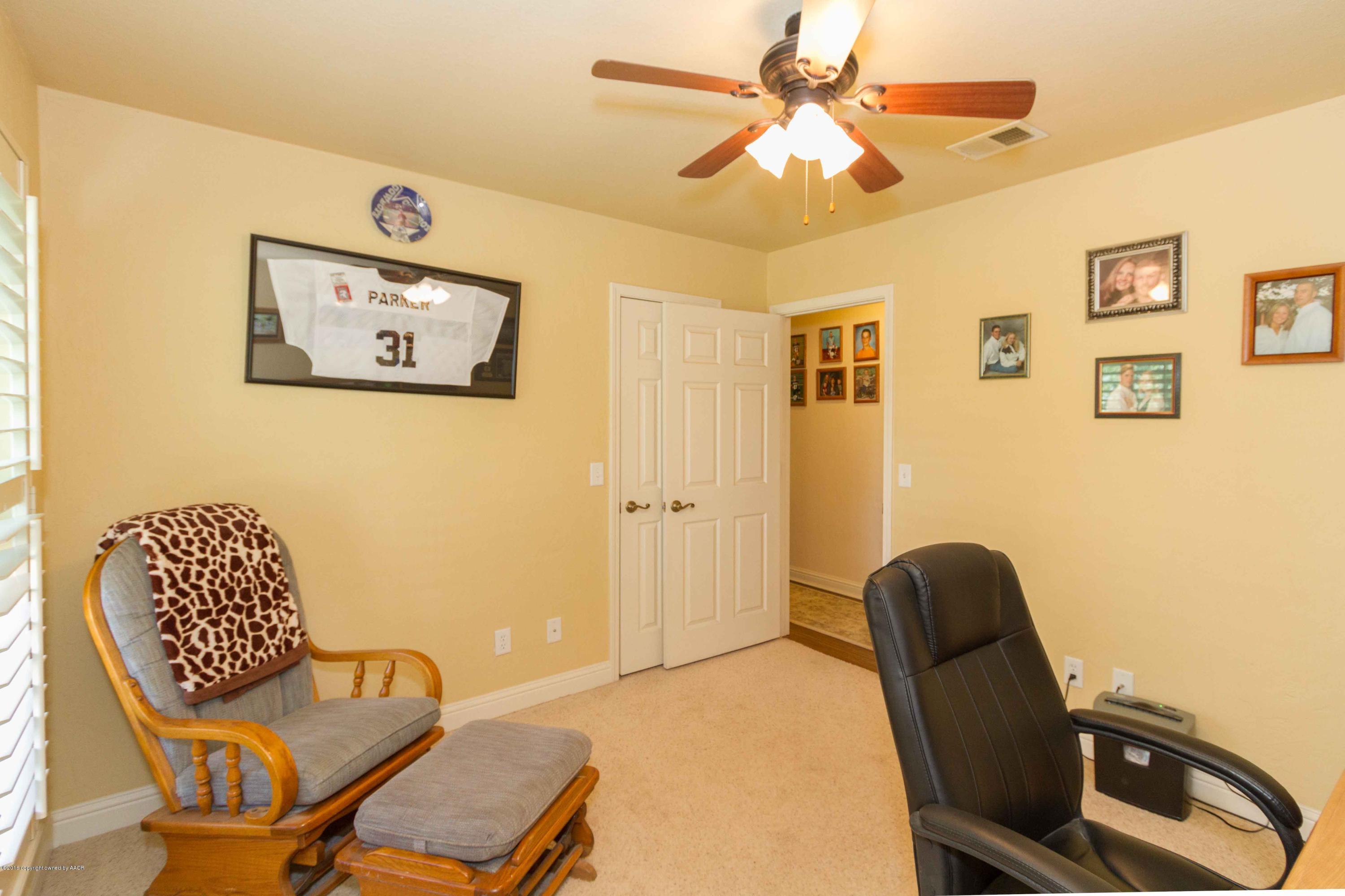 7253 Bayswater Road Amarillo, TX 79109 - Photo 20 of 34 BEDROOM 3 VIEW 2