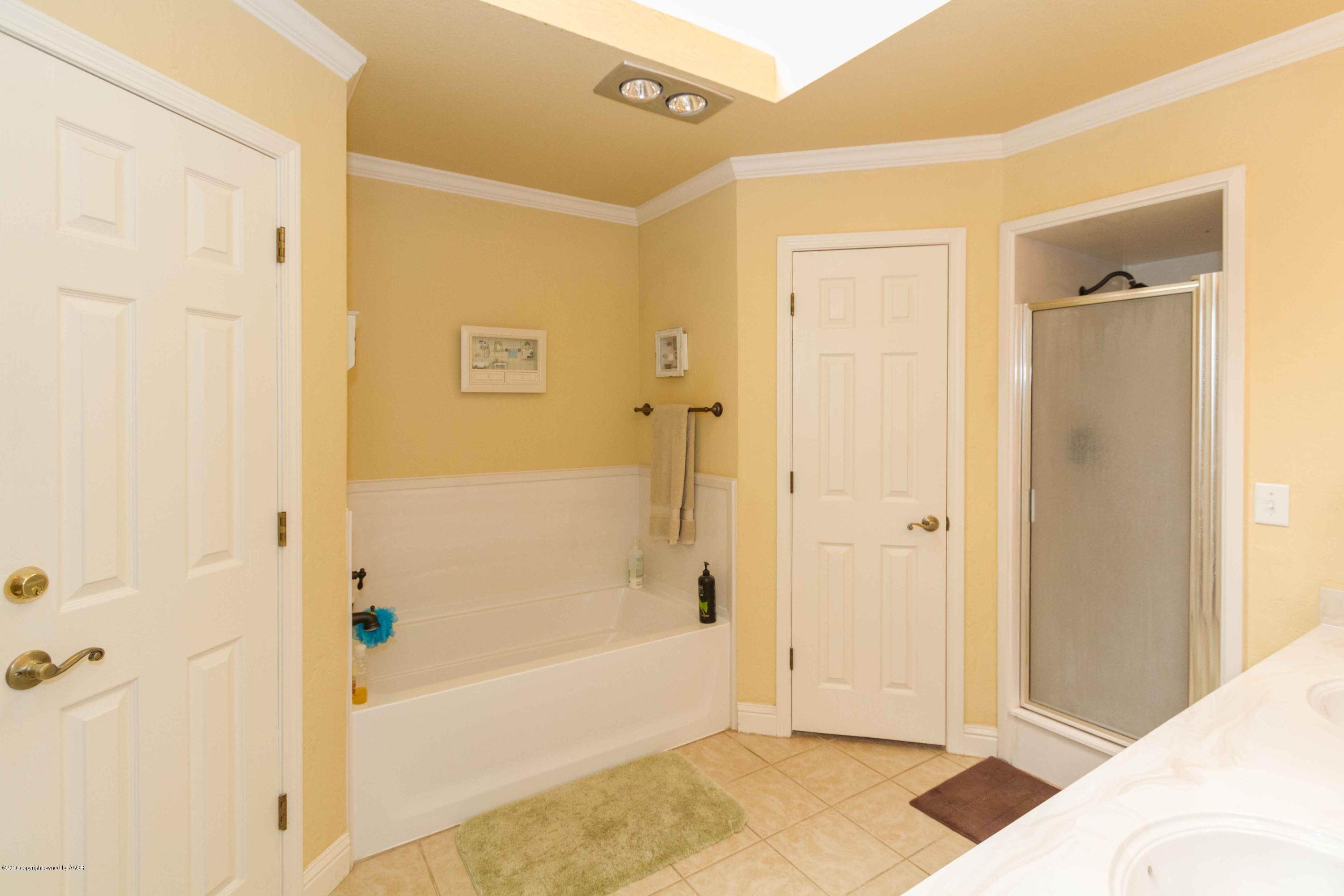 7253 Bayswater Road Amarillo, TX 79109 - Photo 22 of 34 MASTER BATH VIEW 1