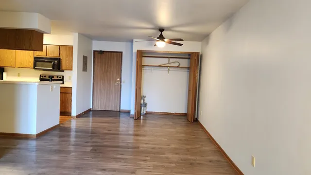 $154,900 | 1140 Morraine View Drive, Unit 204, Madison, WI 53719