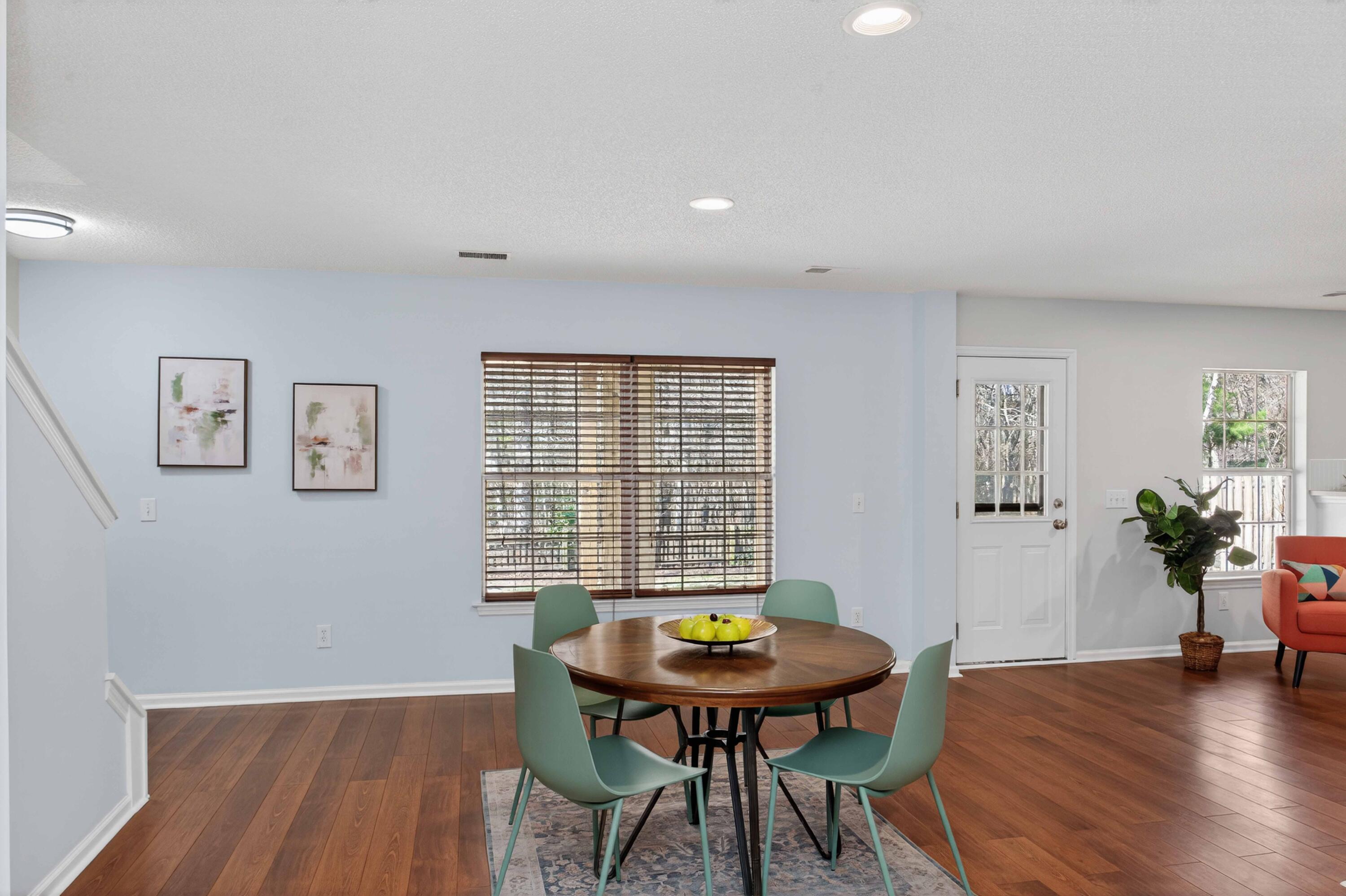 132 Hammerbeck Road Summerville, SC 29483 - Photo 12 of 47 132 Hammerbeck Staging-21