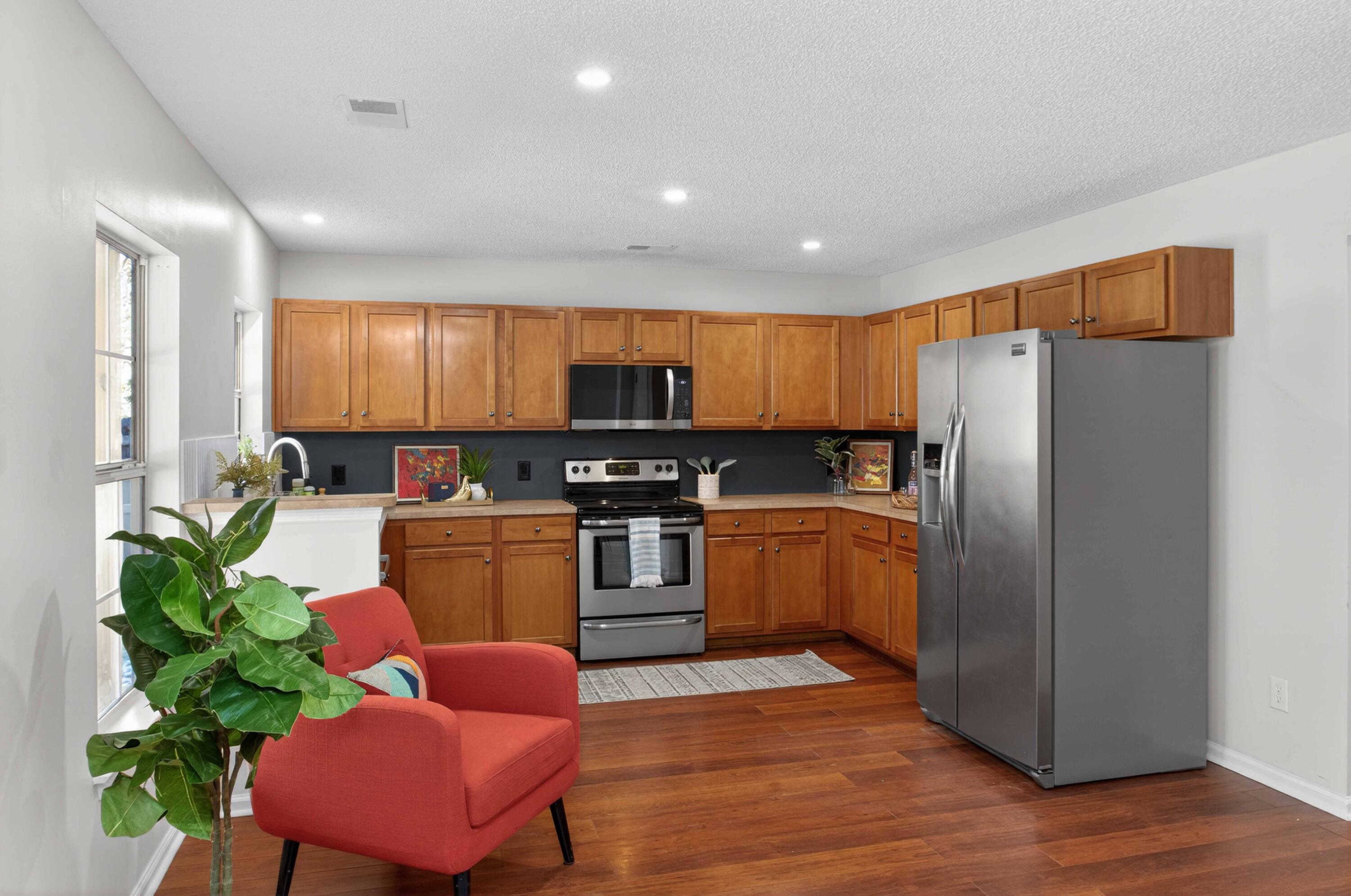 132 Hammerbeck Road Summerville, SC 29483 - Photo 13 of 47 132 Hammerbeck Staging-14