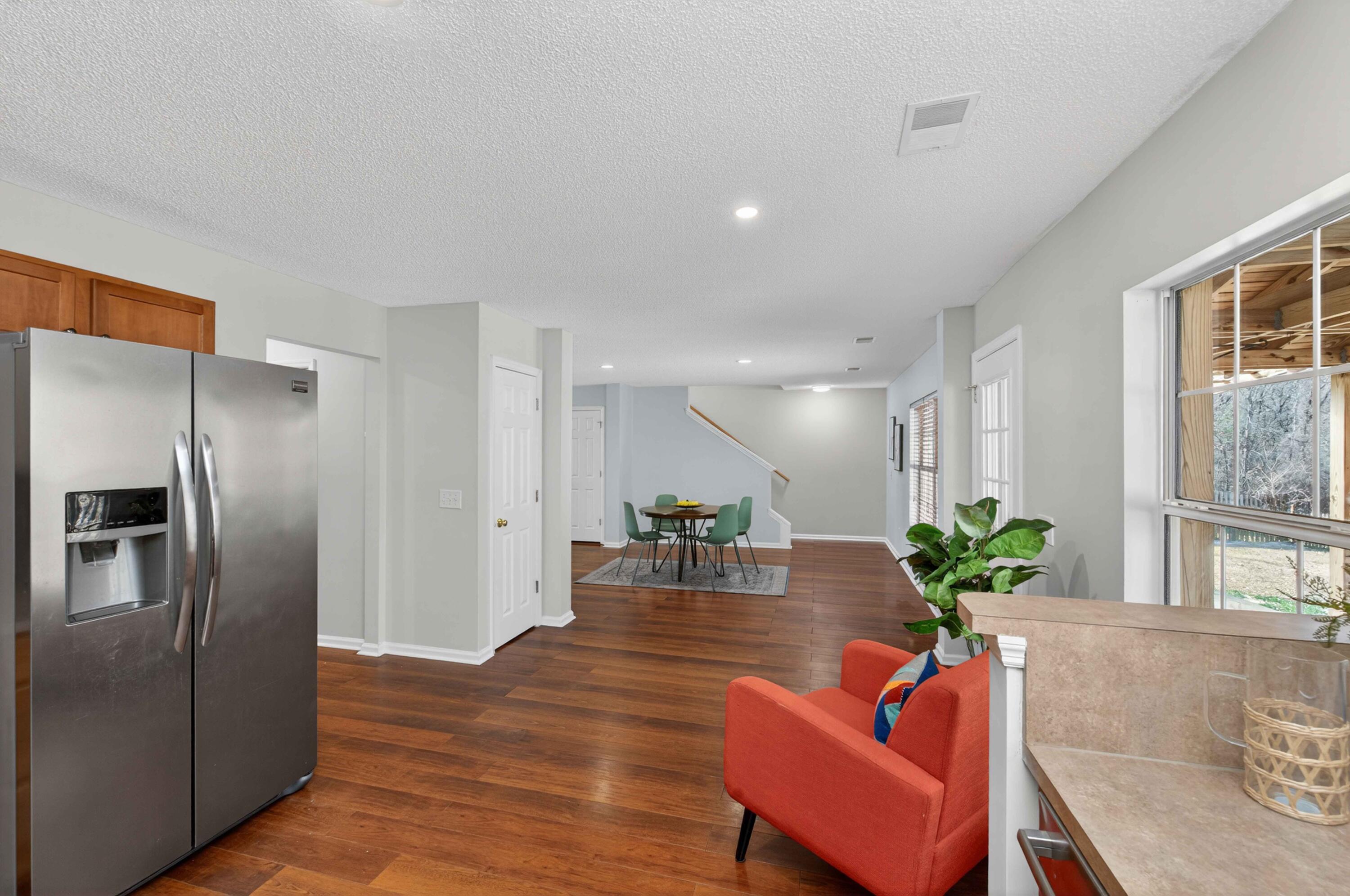 132 Hammerbeck Road Summerville, SC 29483 - Photo 17 of 47 132 Hammerbeck Staging-18