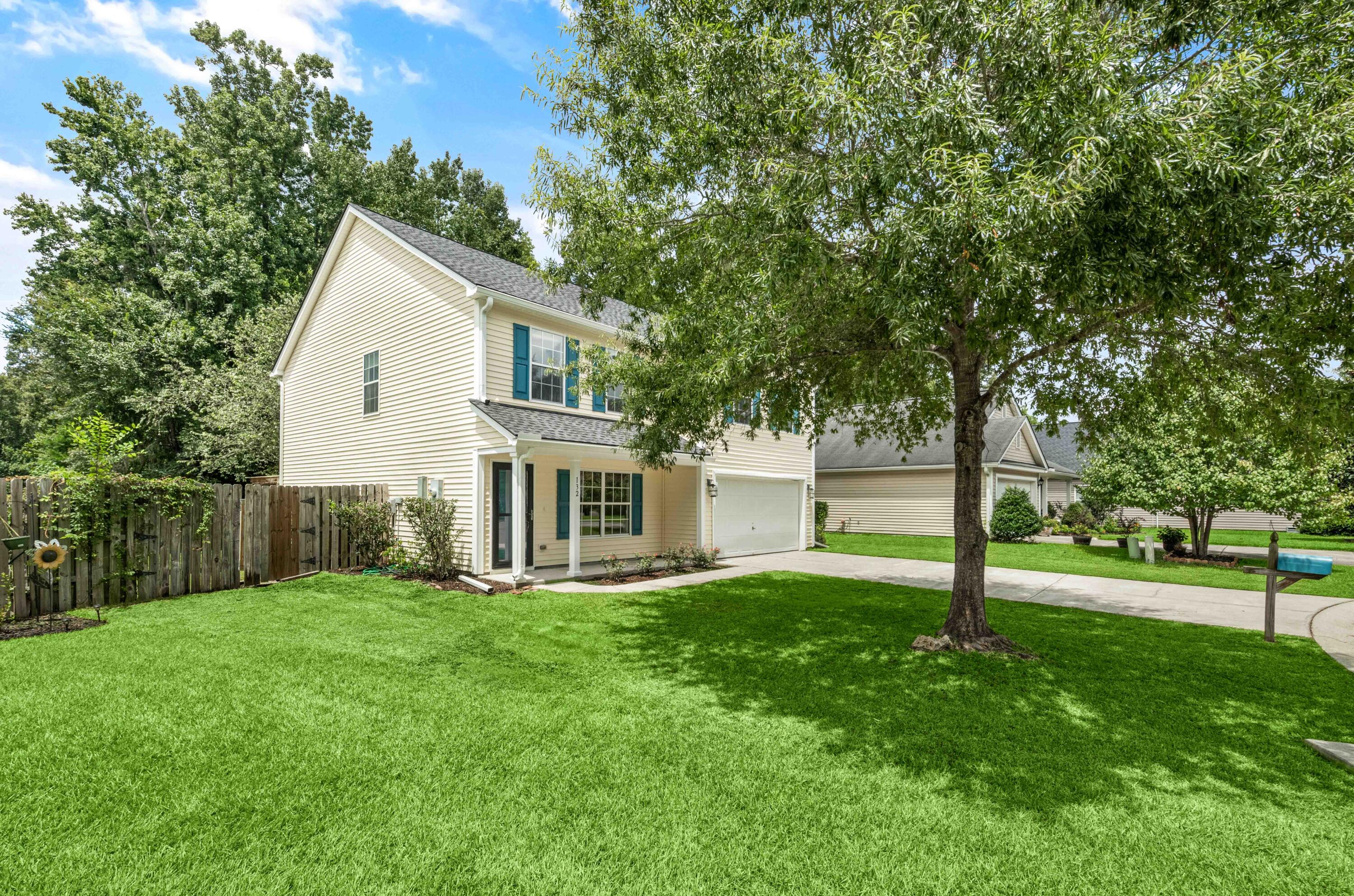 132 Hammerbeck Road Summerville, SC 29483 - Photo 4 of 47 132 Hammerbeck Exteriors-4