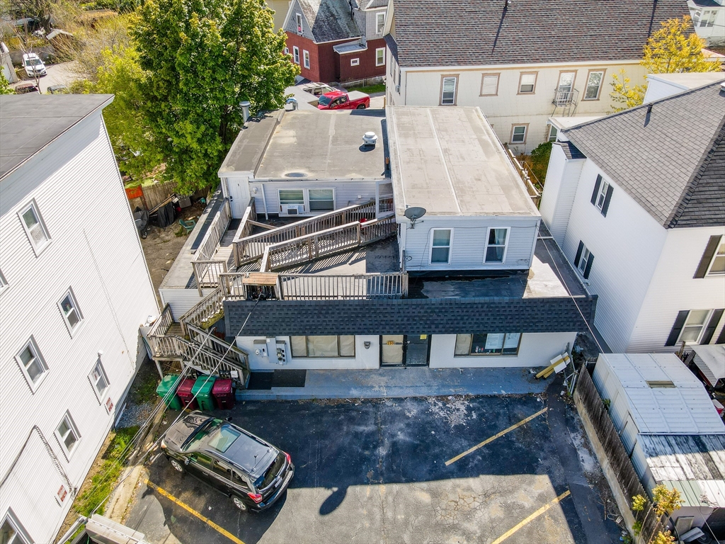 230 Cumberland Road Lowell, MA 01850 - Photo 4 of 38