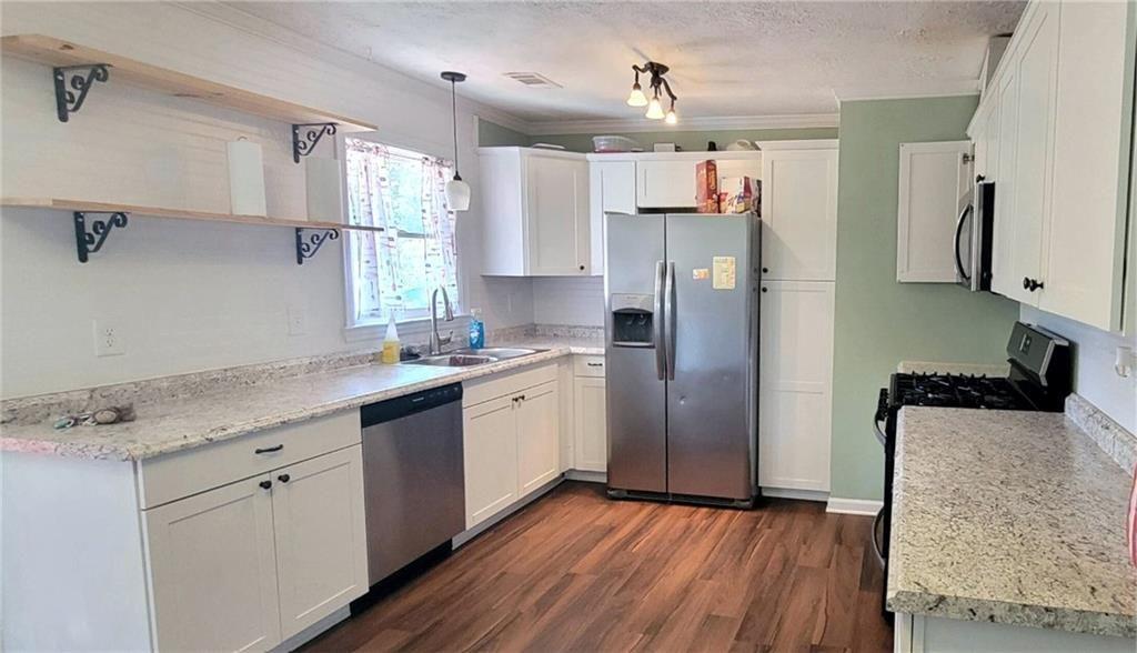 1804 Spring Valley Circle Griffin, GA 30223 - Photo 4 of 11