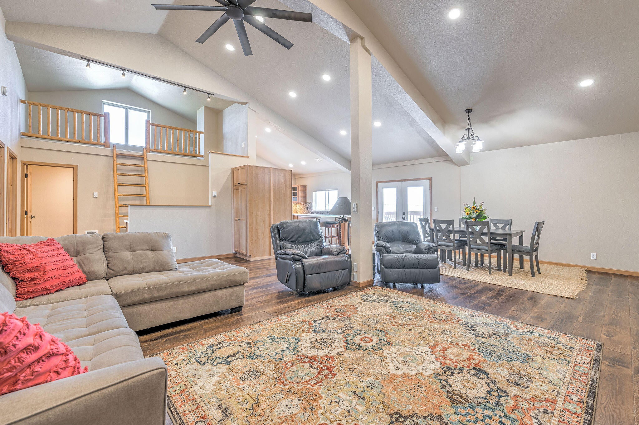 23770 Dodds Road Bend, OR 97701 - Photo 51 of 90 090A0823_4_5_6_7