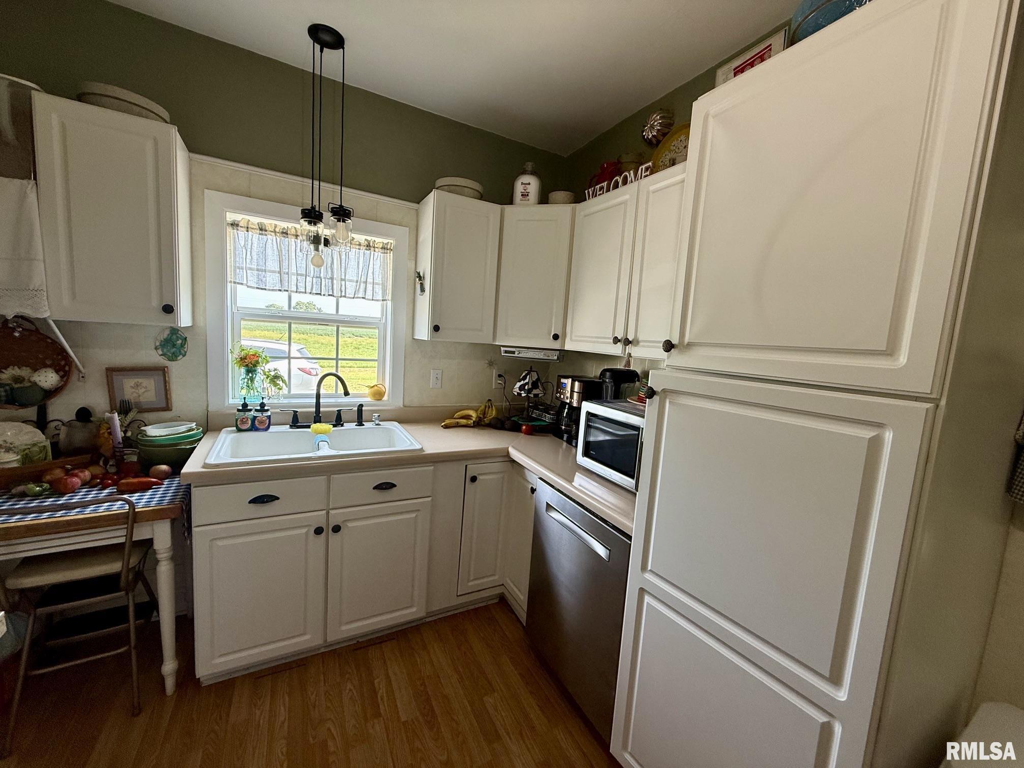 13936 Sangamon County Line Road Pleasant Plains, IL 62677 - Photo 7 of 36 Gallery Image 7