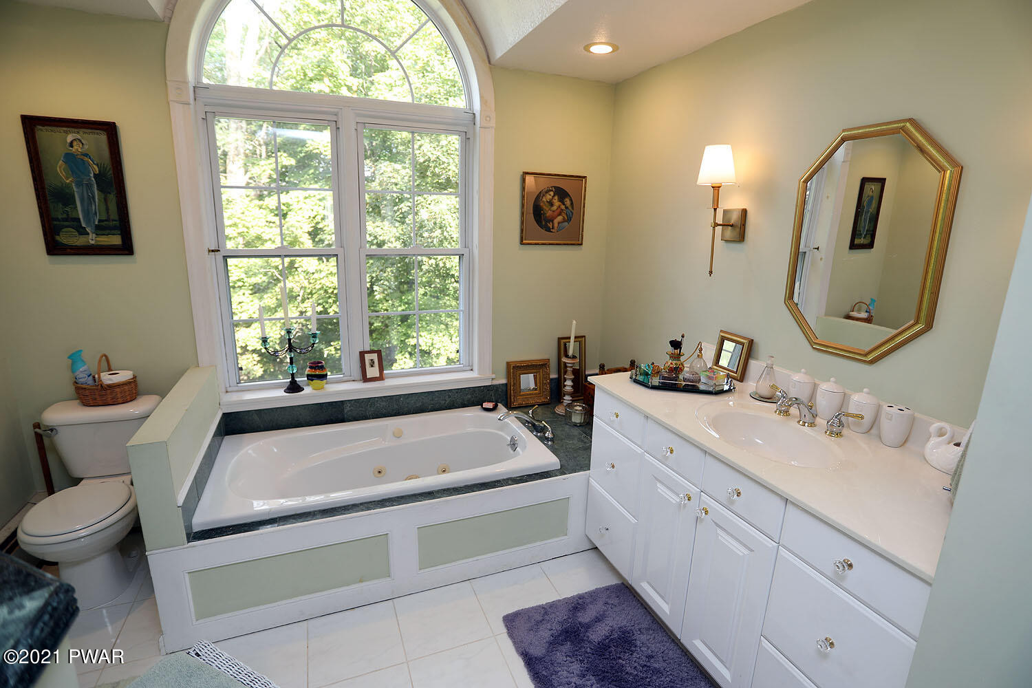 323 Layton Road Equinunk, PA 18417 - Photo 19 of 39 Master Bath