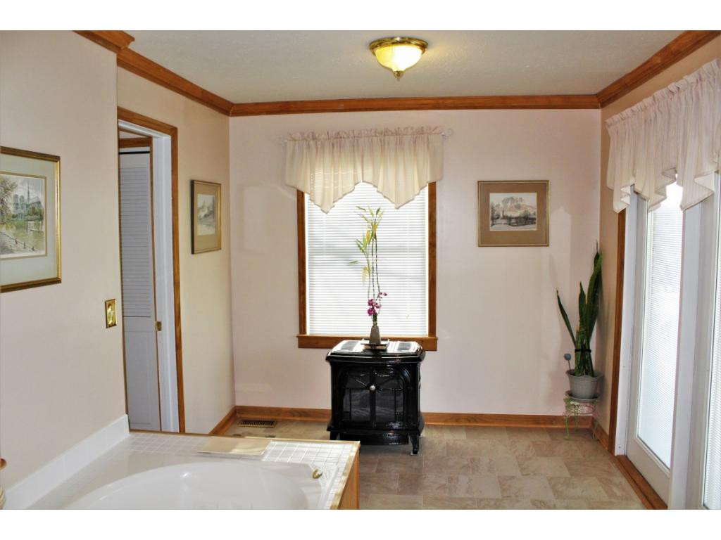 376 Sugar Run Road Jonesville, VA 24263 - Photo 21 of 36 Photo 21