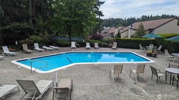 $1,745 | 10819 Northeast 37th Place, Unit 107, Bellevue, WA 98004