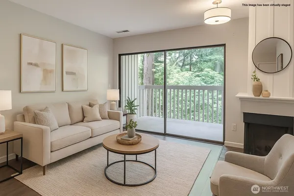 $1,745 | 10819 Northeast 37th Place, Unit 107, Bellevue, WA 98004
