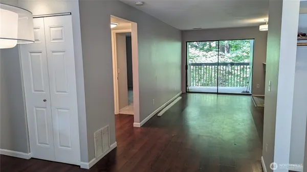 $1,745 | 10819 Northeast 37th Place, Unit 107, Bellevue, WA 98004