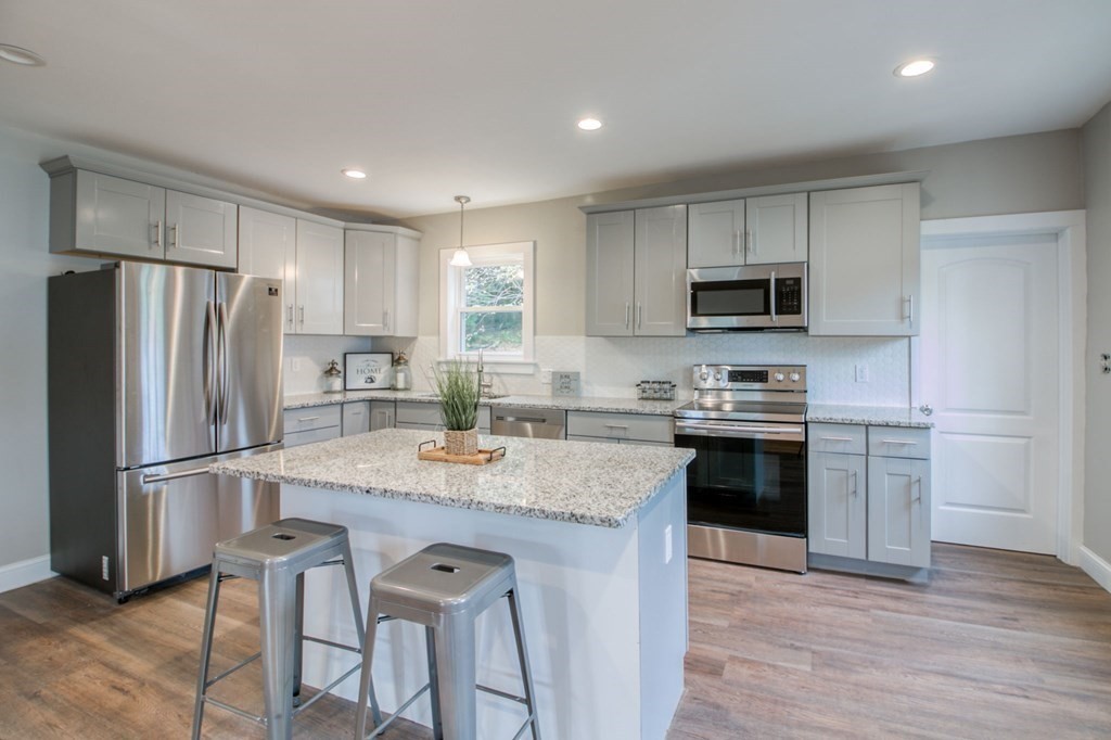 10 Maple Terrace, Unit 10 Three Rivers, MA 01080 - Photo 2 of 20