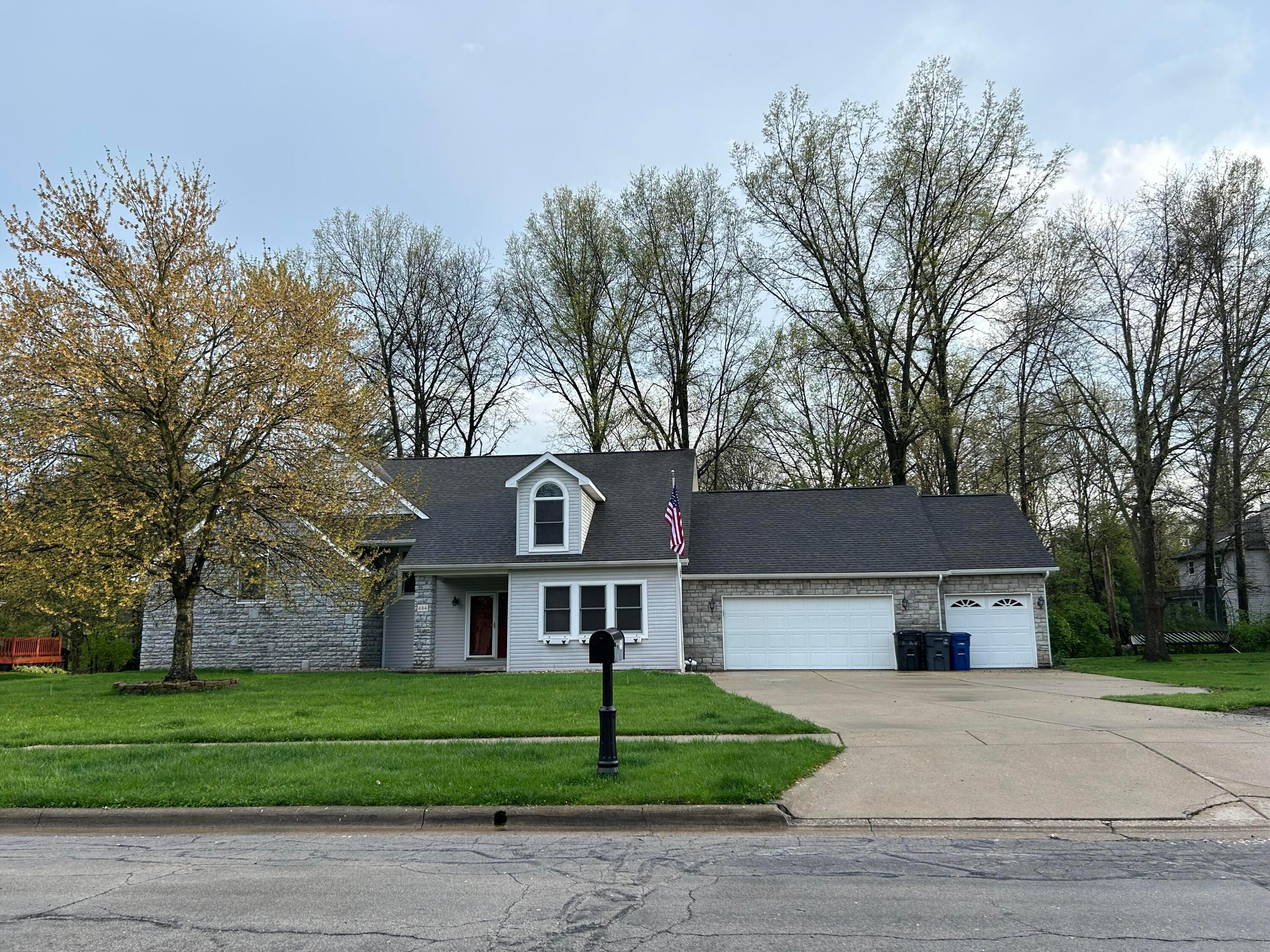 684 Ridenour Road Columbus, OH 43230 - Photo 1 of 1 IMG_6561