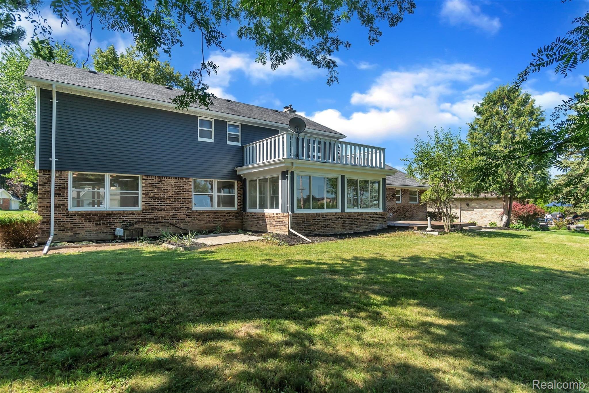 6149 Kings Scepter Road Grand Blanc, MI 48439 - Photo 46 of 48 46-6149 Kings Scepter Rd-WindowStil.jpg