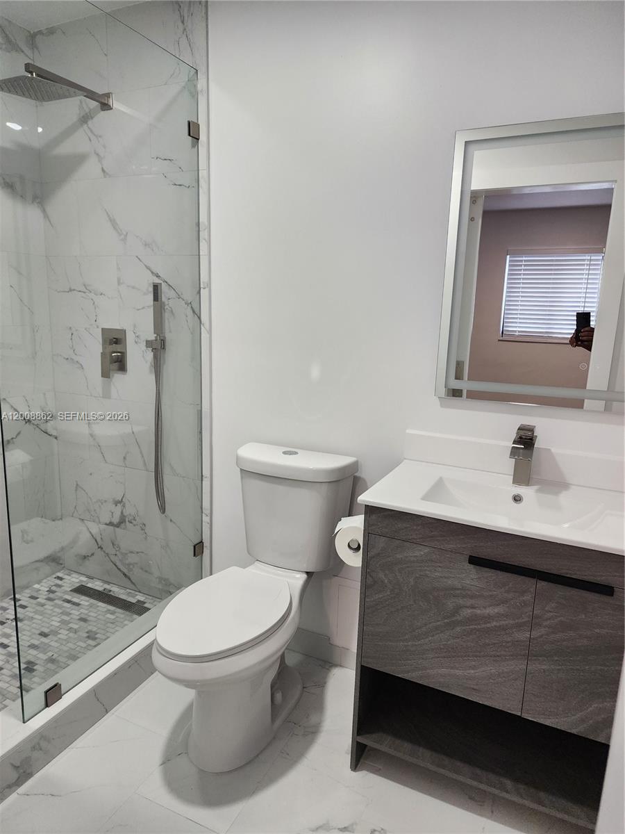8701 Southwest 36th Street Miami, FL 33165 - Photo 5 of 9
