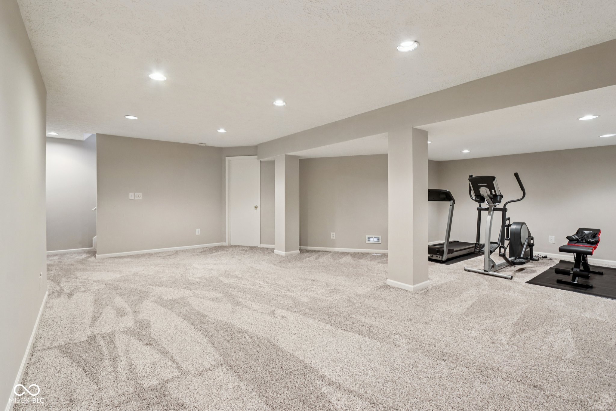 8275 Carloway Road Indianapolis, IN 46236 - Photo 38 of 49 Gallery Image 38