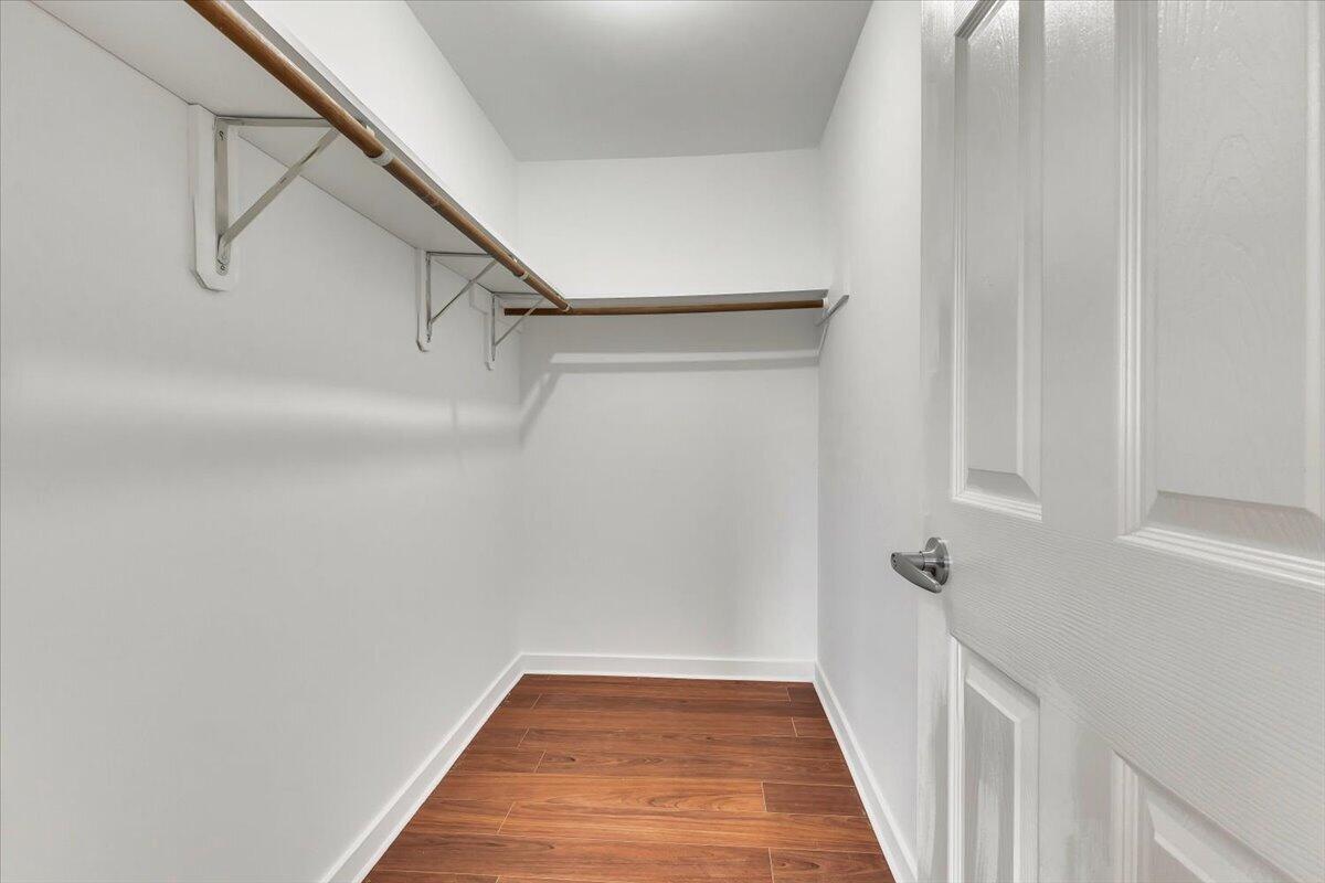 1444 Woodview Drive, Unit 7 Crown Point, IN 46307 - Photo 11 of 15 a view of a hallway