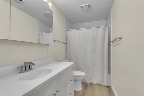 $199,900 | 1444 Woodview Drive, Unit 7, Crown Point, IN 46307