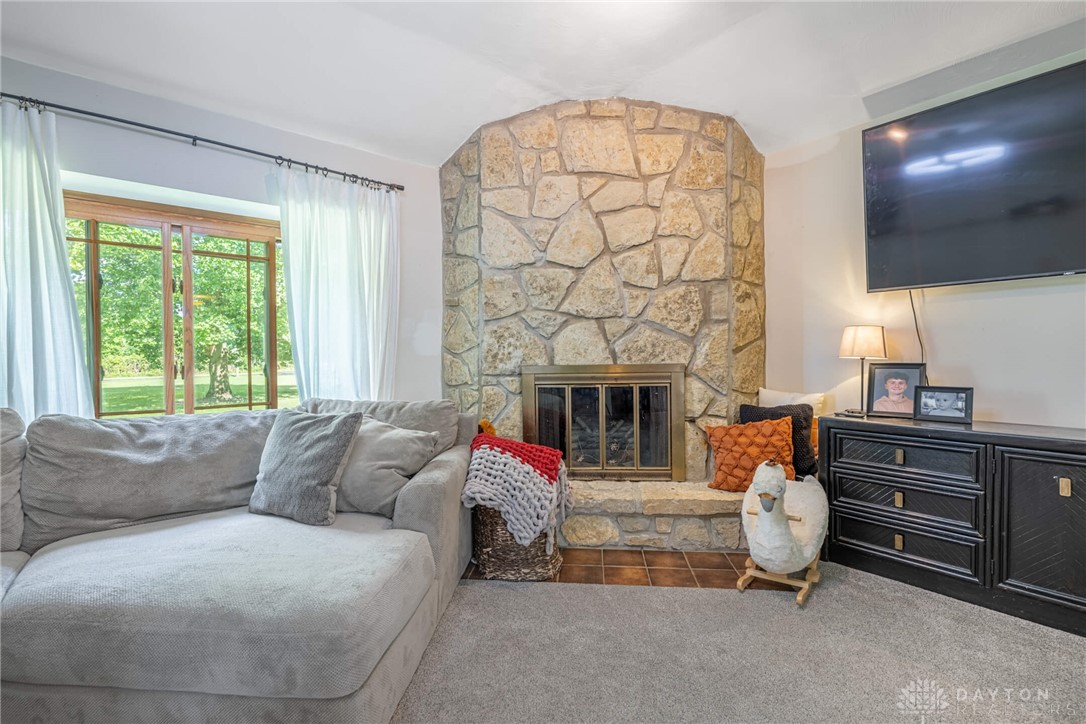 9889 Staley Road Franklin, OH 45005 - Photo 11 of 49