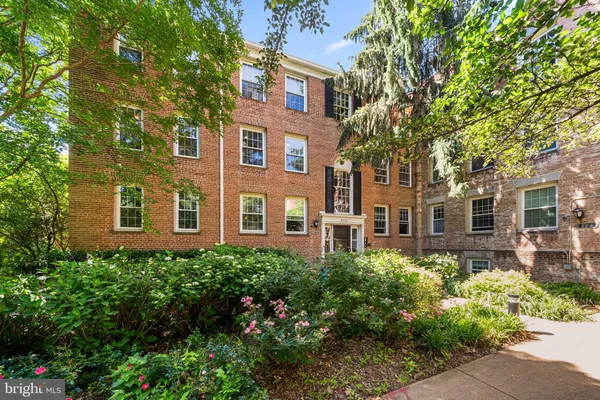 $3,400 | 2720 Ordway Street Northwest, Unit 3, Washington, DC 20008