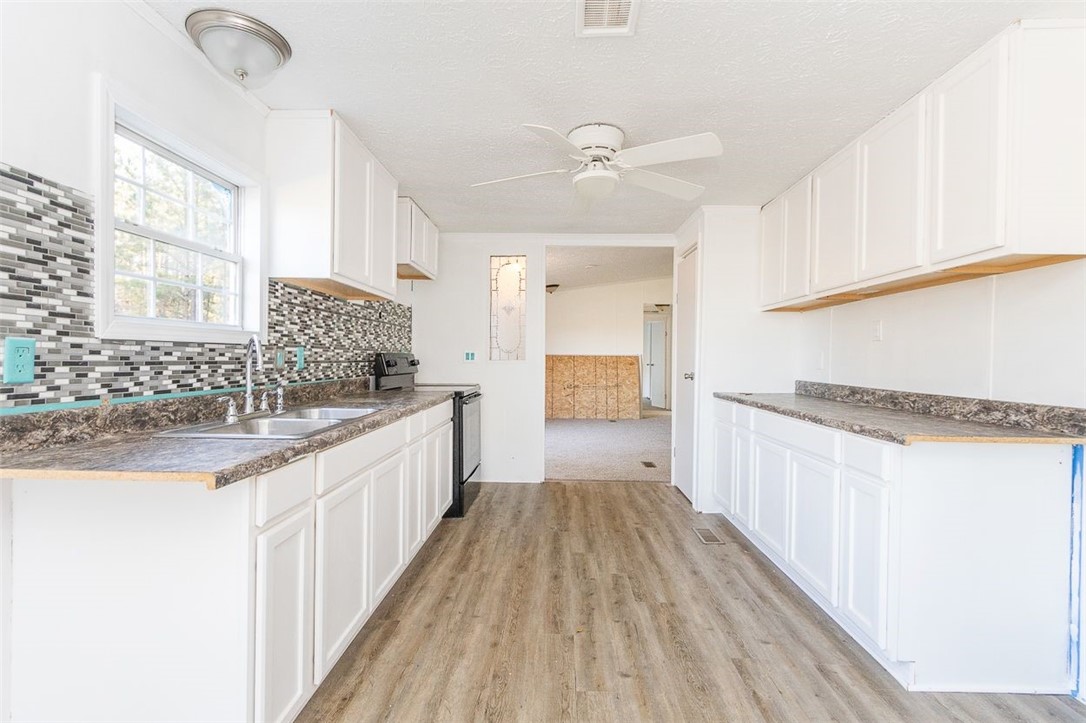 1124 Airline Road Anderson, SC 29624 - Photo 3 of 11