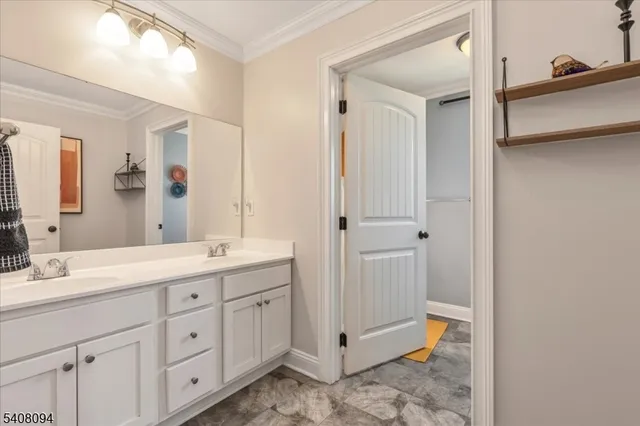 $825,000 | 177 Maple Street, Bridgewater, NJ 08807