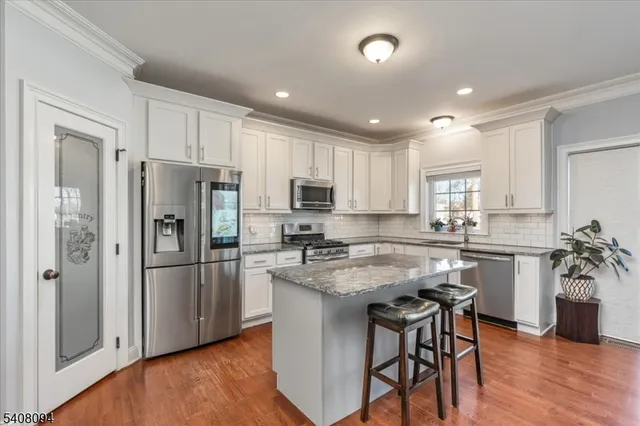 $825,000 | 177 Maple Street, Bridgewater, NJ 08807