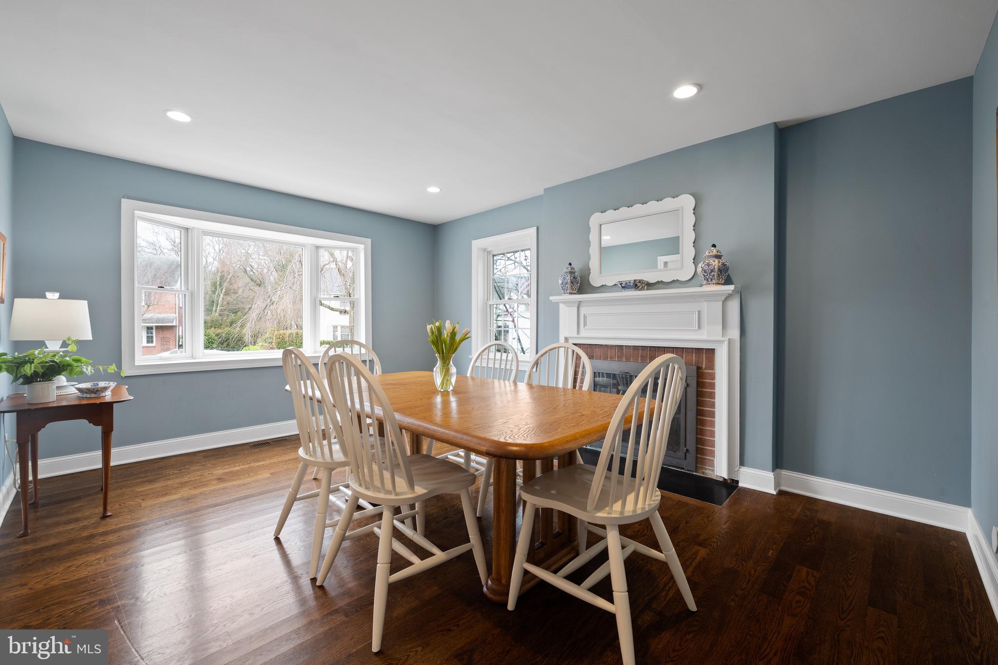 115 Barcladen Road Bryn Mawr, PA 19010 - Photo 3 of 39 a dining room with furniture and window