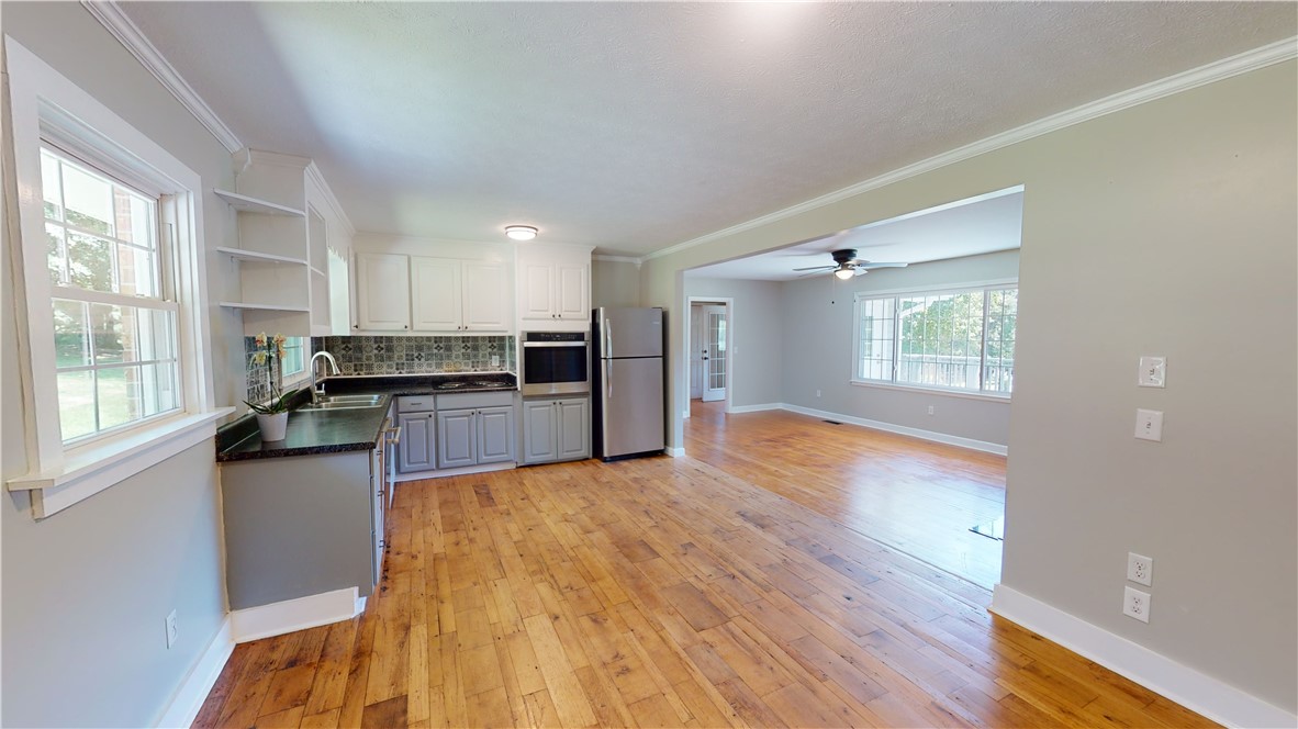 817 Johnson Road Central, SC 29630 - Photo 5 of 17 Eat in kitchen open to living