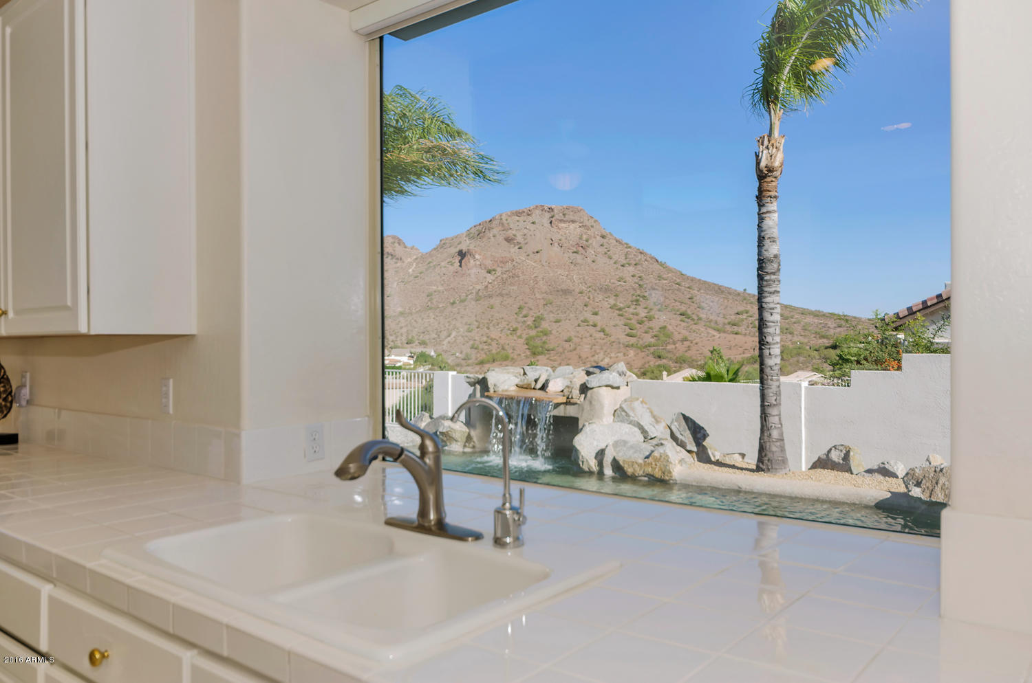 1542 East Redfield Road Phoenix, AZ 85022 - Photo 16 of 32 1542 E Redfield Rd-large-020-35-1542 E R