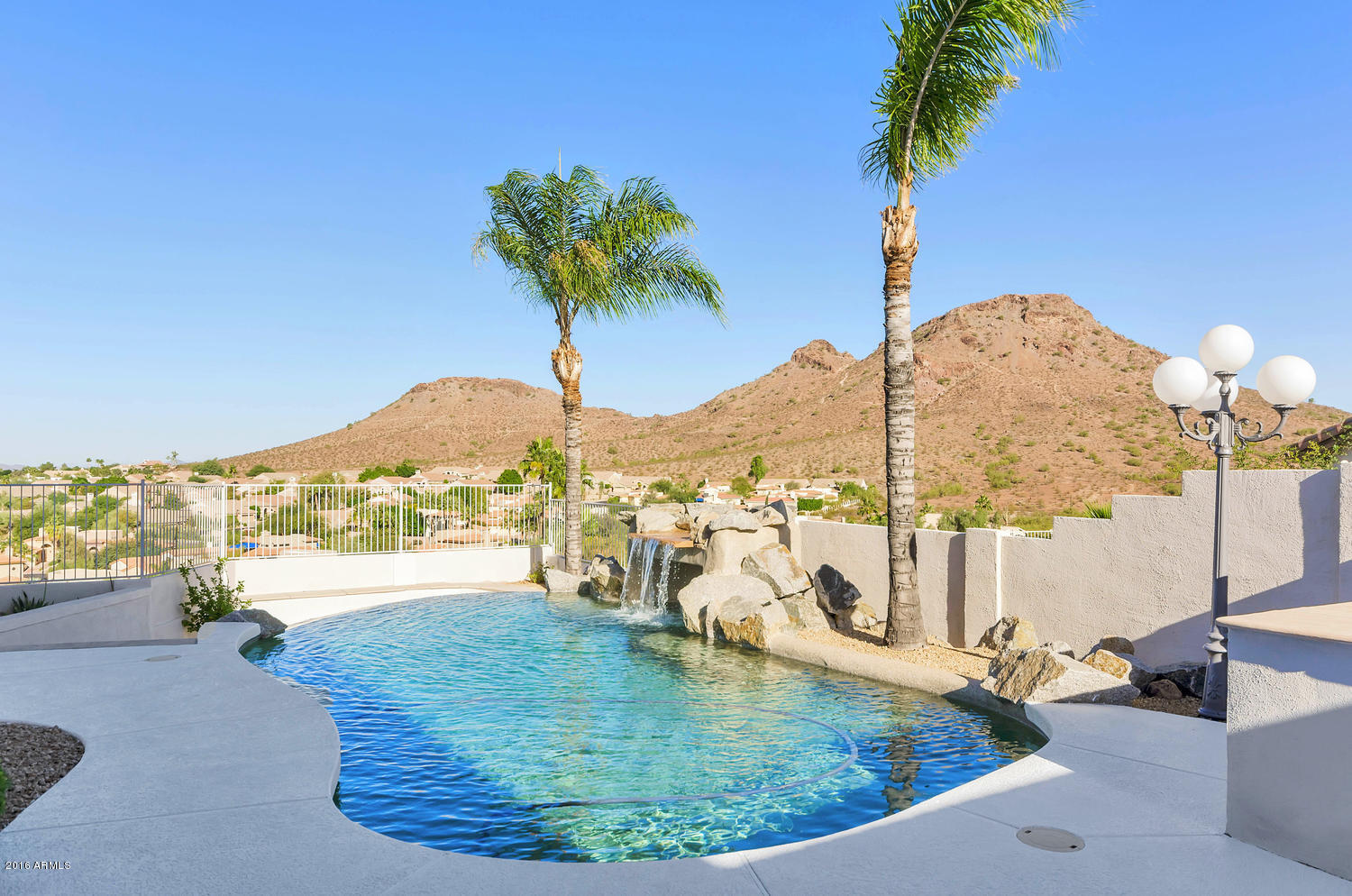 1542 East Redfield Road Phoenix, AZ 85022 - Photo 17 of 32 1542 E Redfield Rd-large-032-41-1542 E R