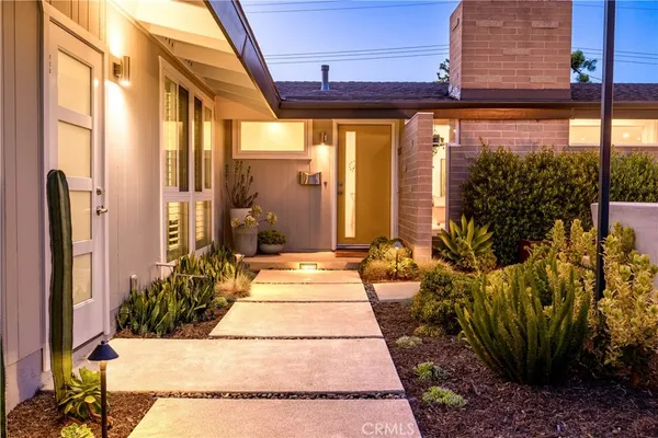 $1,775,000 | 3231 Rowena Drive, Rossmoor, CA 90720