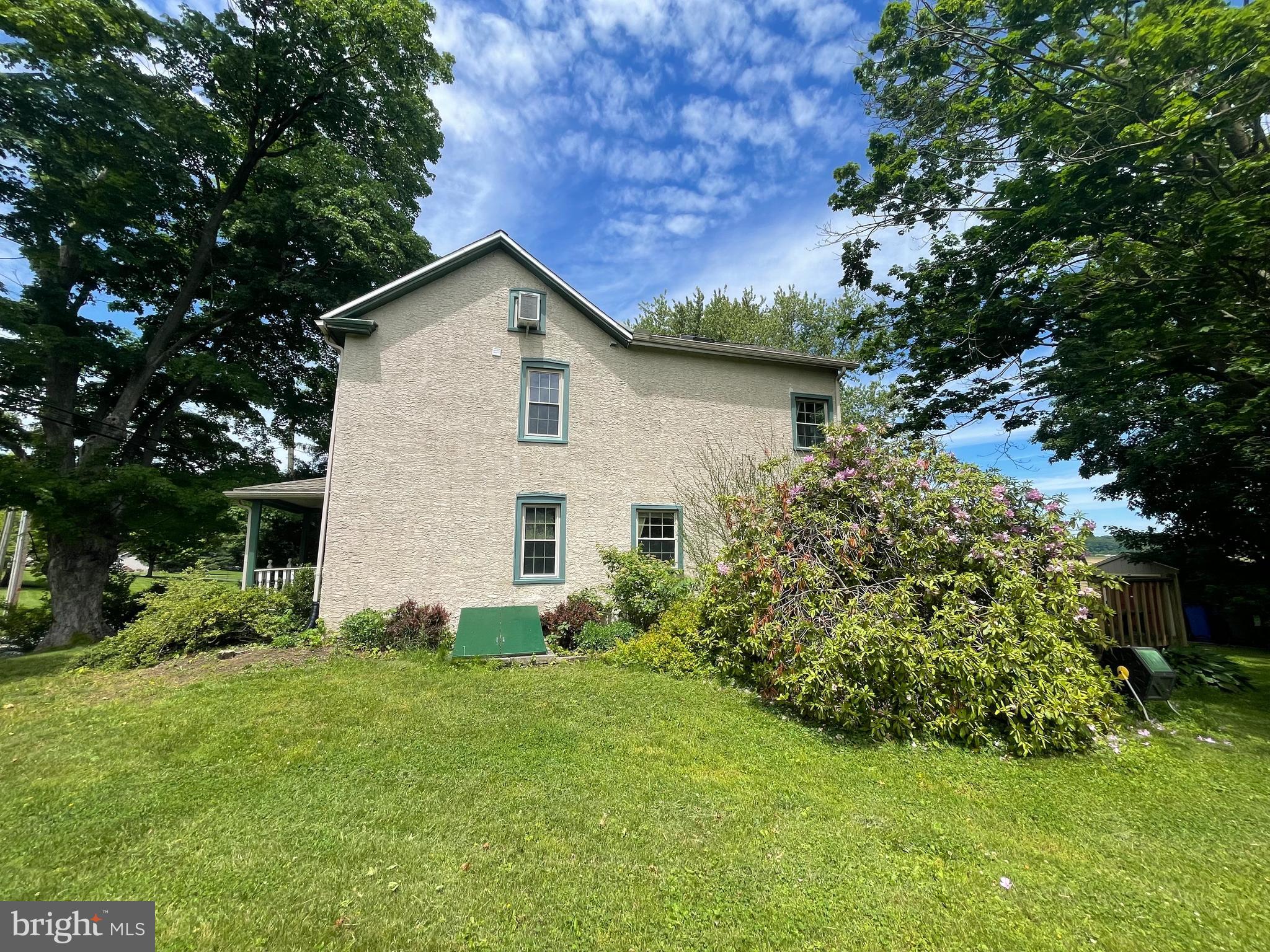 2014 Little Conestoga Road Elverson, PA 19520 - Photo 5 of 45 Side