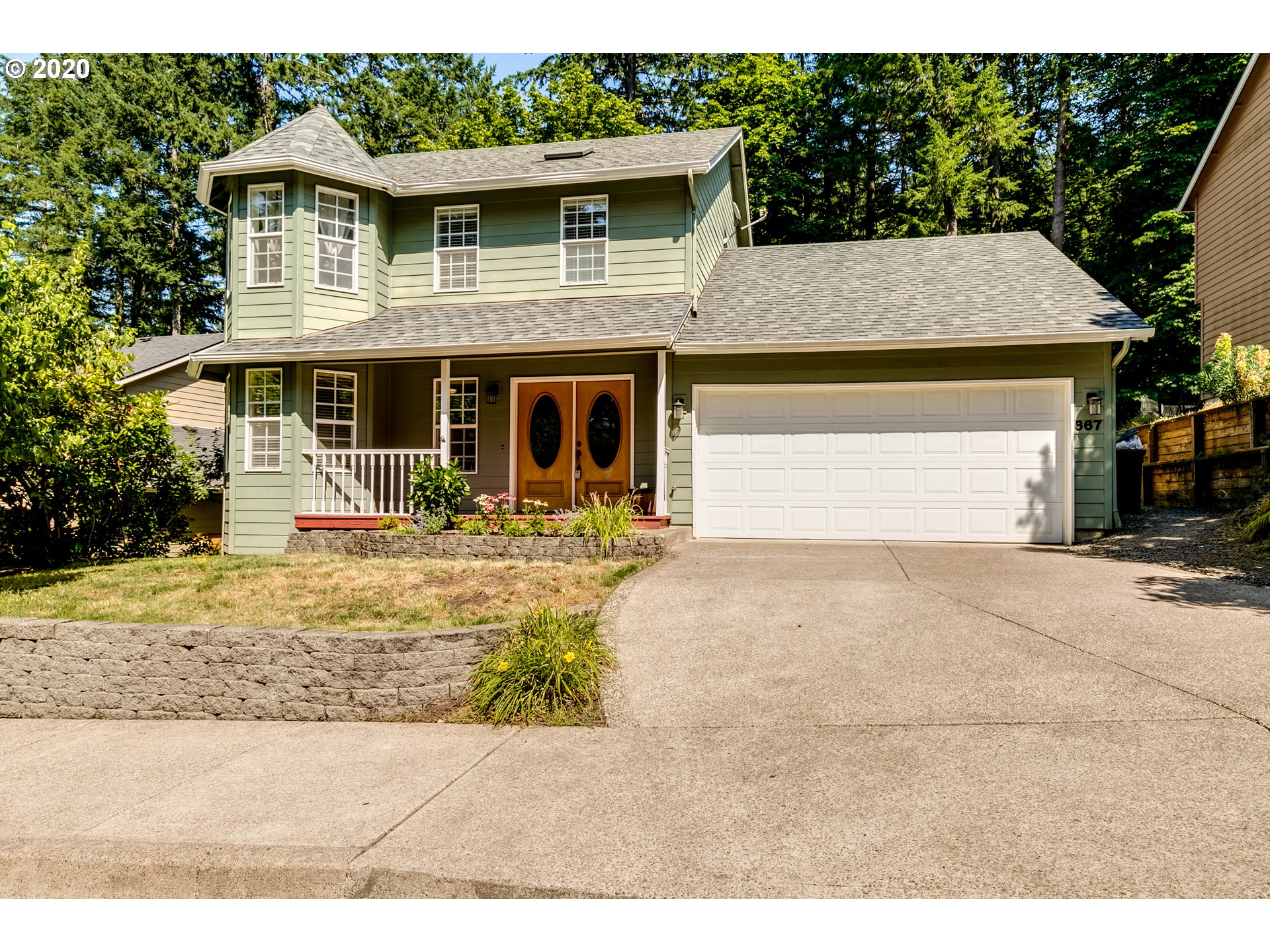 667 South 73rd Street Springfield, OR 97478 - Photo 1 of 21