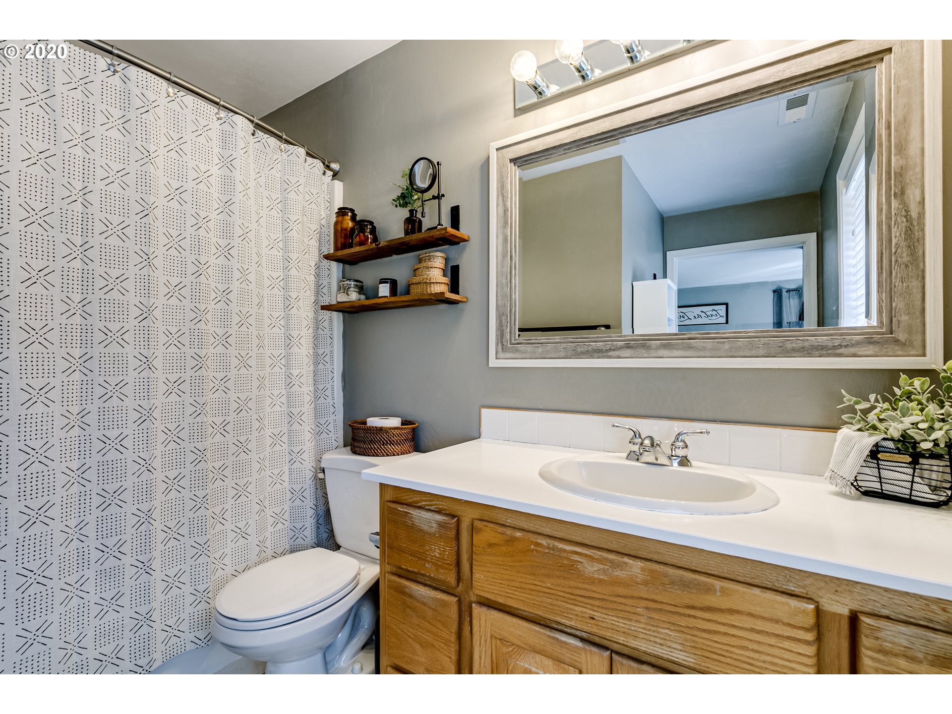 667 South 73rd Street Springfield, OR 97478 - Photo 17 of 21