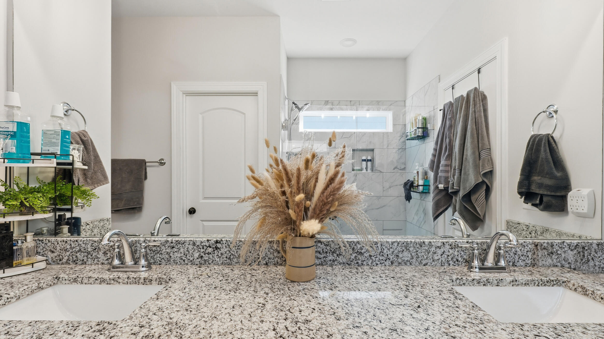 3951 Inlet Loop Chattanooga, TN 37416 - Photo 14 of 36 Primary Bath