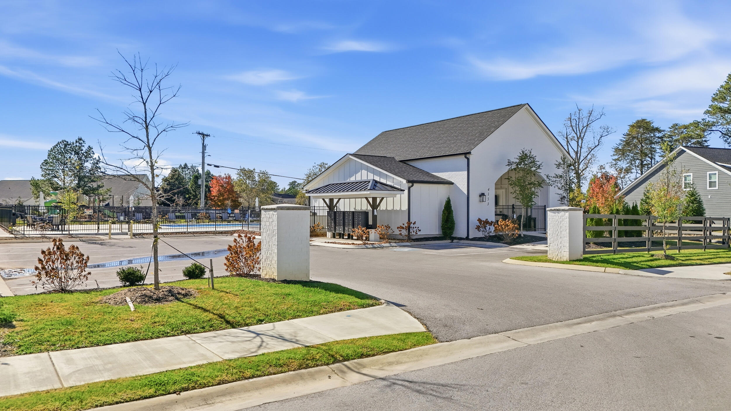 3951 Inlet Loop Chattanooga, TN 37416 - Photo 27 of 36 Neighborhood Pool & Clubhouse