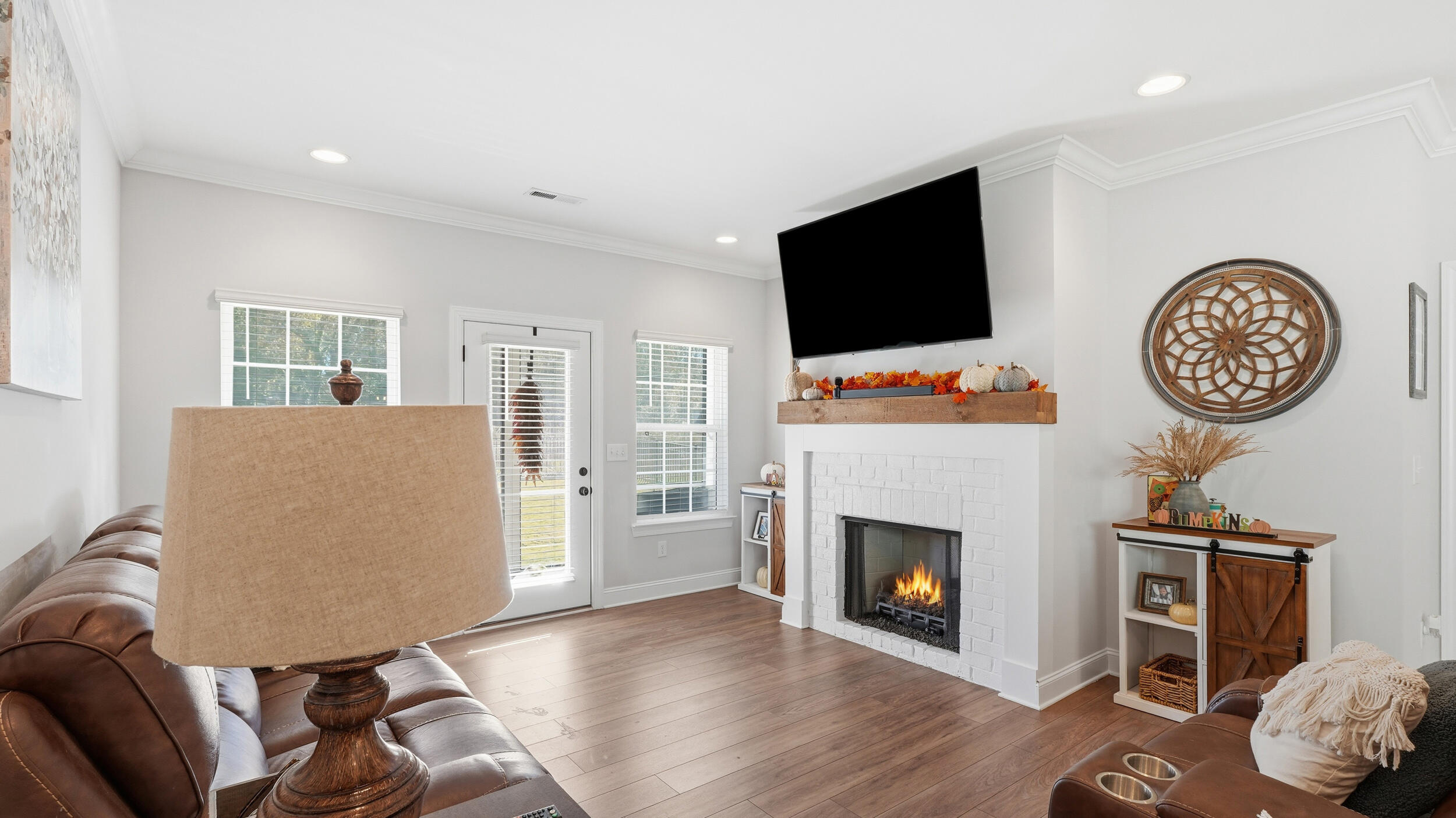 3951 Inlet Loop Chattanooga, TN 37416 - Photo 4 of 36 Living Room