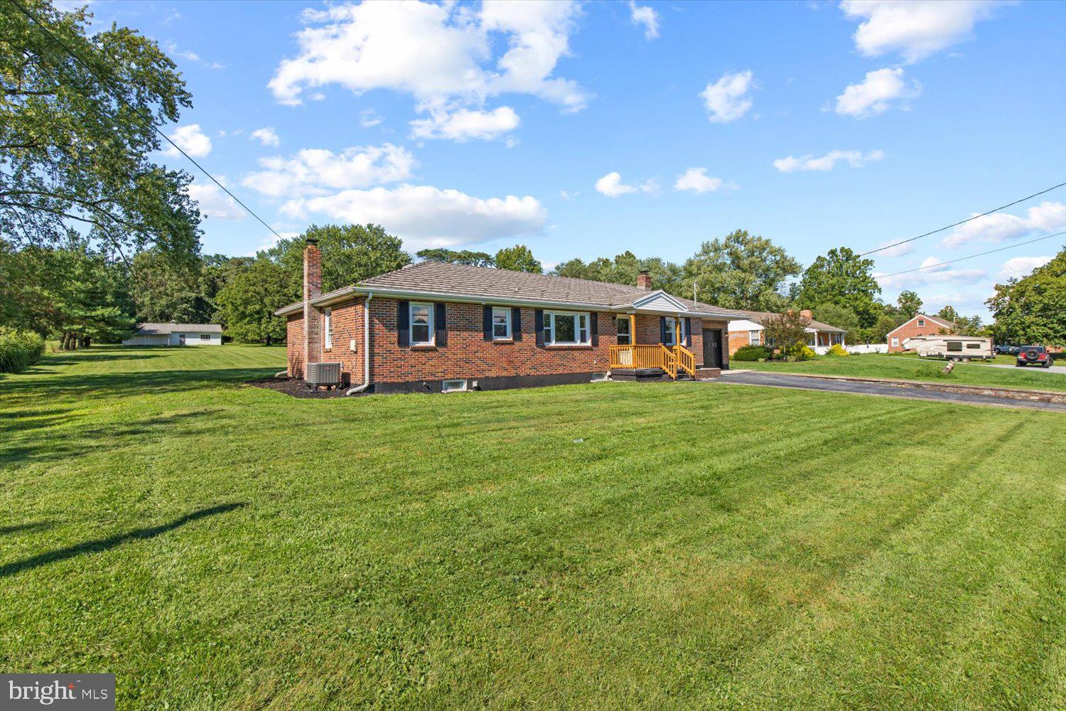 400 Pleasant View Road Hummelstown, PA 17036 - Photo 3 of 30 Gallery Image 3